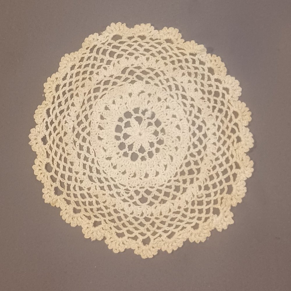 8" Vintage Doily